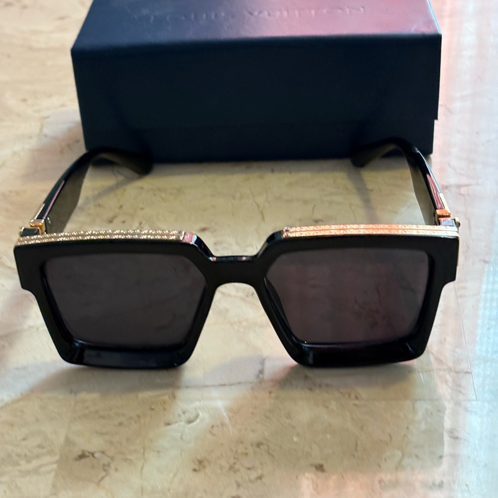 Louis Vuitton Black Sunglasses with Gold Detail